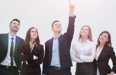 指向目标的业务团队的领导者图片