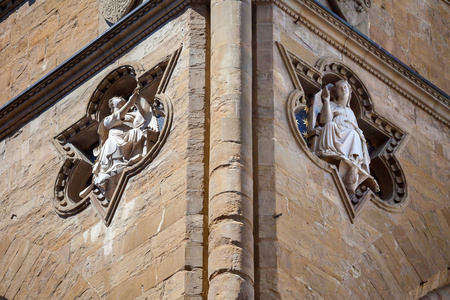 雕塑长廊德中世纪的建筑细节图片