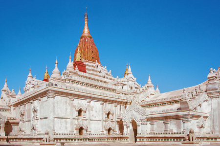 缅甸2015年11月27日 缅甸的一座非常漂亮的古庙