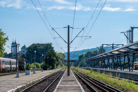 媒体, 罗马尼亚2016年7月7日 媒体火车站在一个晴朗的日子, 罗马尼亚