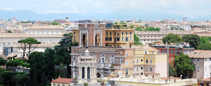 维托里奥埃纪念碑从罗马鸟瞰图