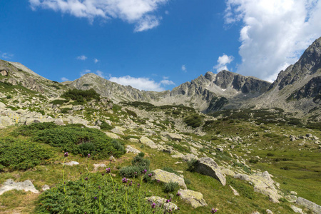 保加利亚 Pirin 山 Yalovarnika 峰景观壮观