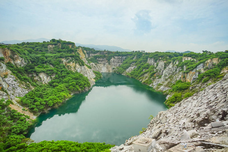 湖在山大峡谷府, 泰国春武里