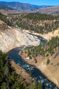 方解石泉地区的黄石国家公园，怀俄明州，美国