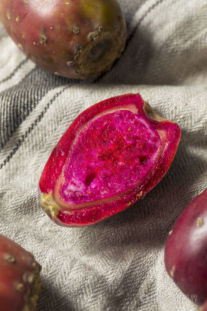 有机红刺梨准备吃