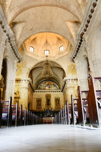 内部的天主教大教堂