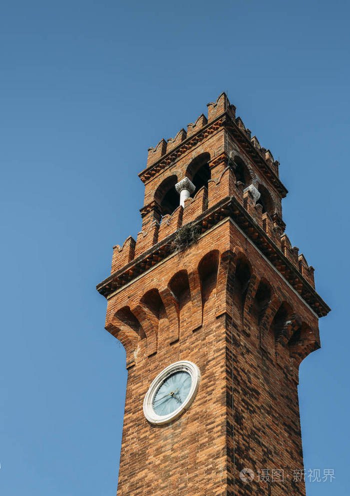 中世纪钟楼或钟楼圣塔拉教堂琉璃威尼斯