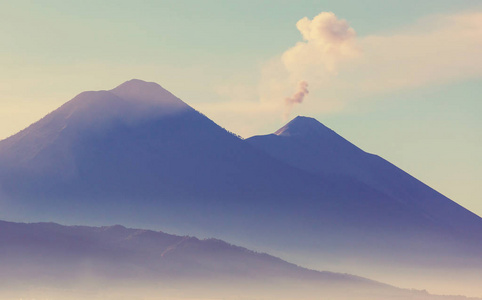 美丽的火山景观在危地马拉, 中美洲