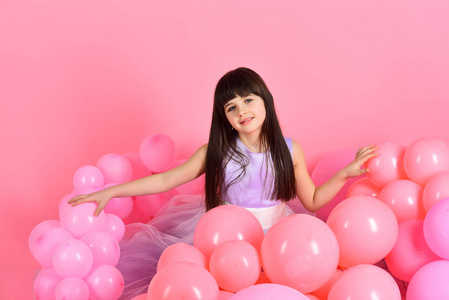 小女孩与党气球, 庆祝