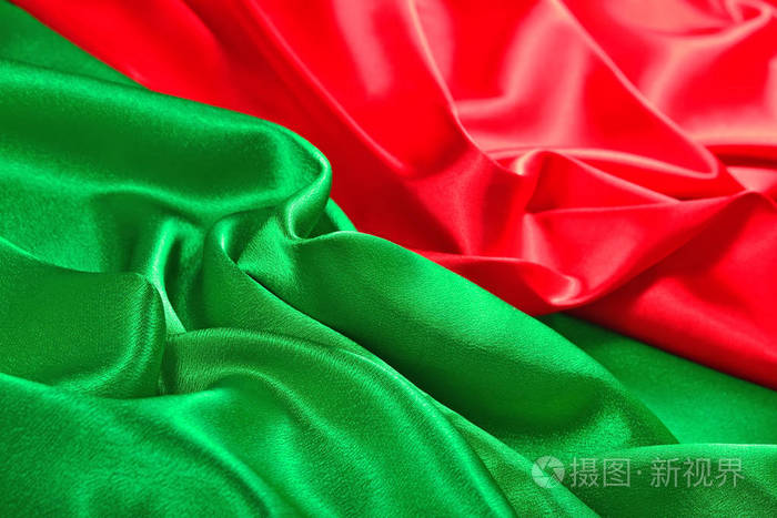 天然红绿缎纹面料