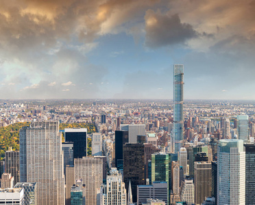 曼哈顿的鸟瞰图从城市屋顶, 中央公园背面