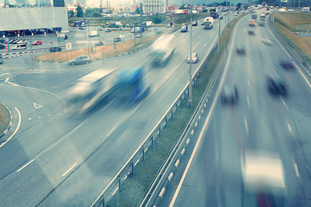 城市道路与汽车