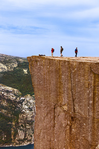 传道人讲坛石在峡湾 Lysefjord挪威