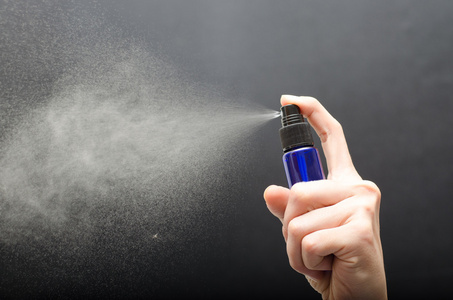 喷水雾图片-喷水雾素材-喷水雾插画-摄图新视界