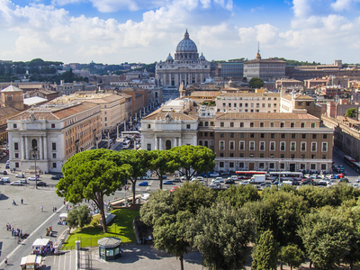 罗马，意大利，在 2012 年 10 月 10 日。典型的城市景观