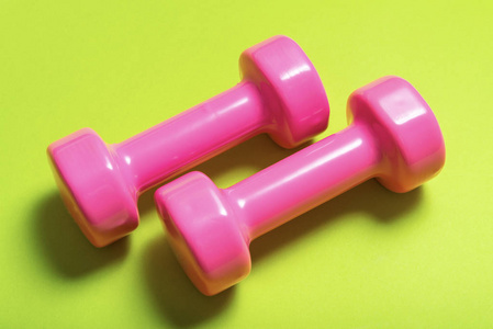 粉红色哑铃图片
