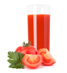 在玻璃和西红柿中的番茄蔬菜汁