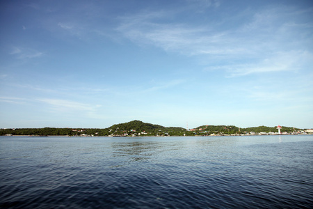 海洋和海岸天气晴朗的日子