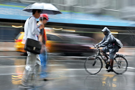 下雨天运动模糊