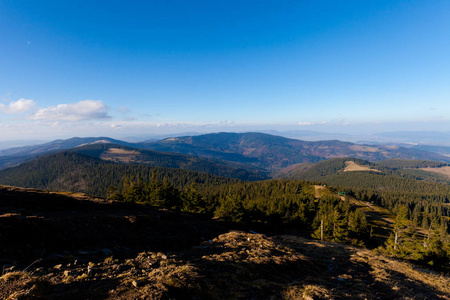 美丽的秋天 Beskidy 山景观