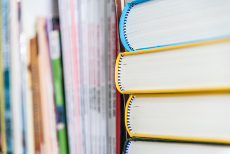 纸张背面书图片