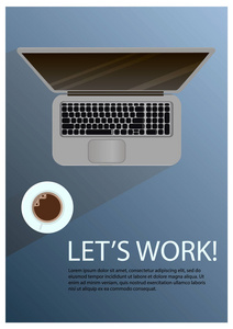 现实的工作表与报价让工作。带笔记本电脑和咖啡的顶级视图