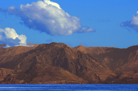 景观的海和山