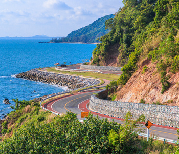 沿海路