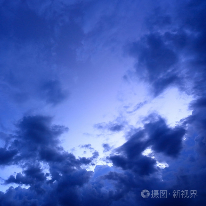 夜晚的天空有云背景照片 正版商用图片b 摄图新视界