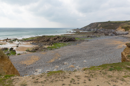 Gunwalloe 康沃尔郡英格兰英国蜥蜴半岛南部赫尔斯顿和风景如画与直棂阴阴天