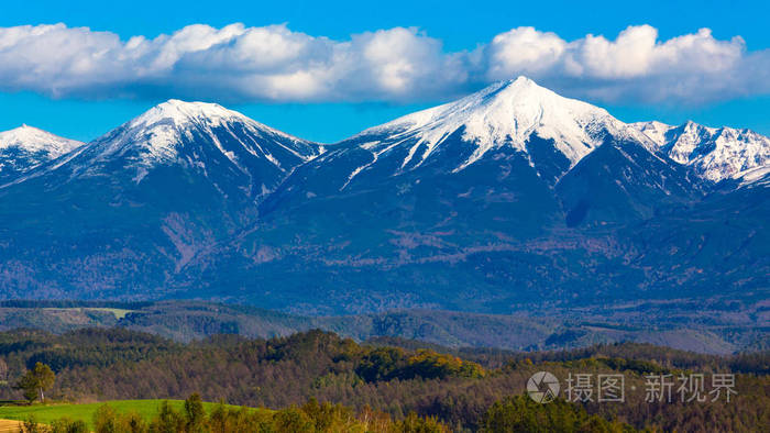 山覆盖着雪 从shikisai 的看法 从日本北海道 北海道 背景照片 正版商用图片0ri7 摄图新视界