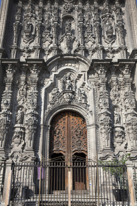 墨西哥城的索卡洛广场大教堂