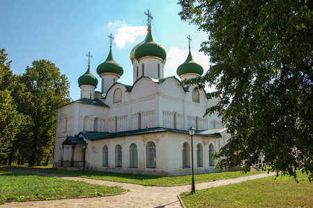 教堂在一座古老的修道院里。苏兹达尔, 俄罗斯