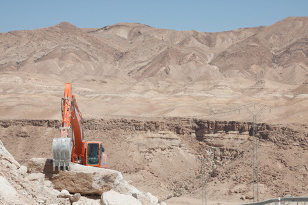挖掘机阿特拉斯山山区道路建设
