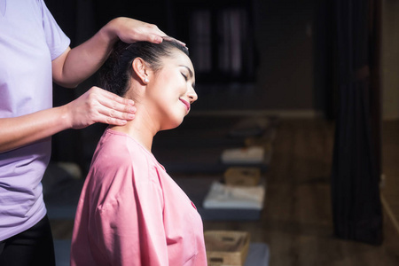 泰式按摩脚图片