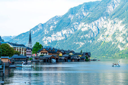 哈尔施塔特村庄在 Hallstatter 湖在奥地利阿尔卑斯, 萨尔茨卡梅谷区域, 哈尔施塔特, 奥地利