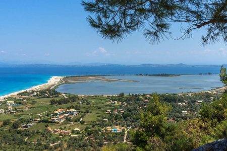 阿基 Ioanis 海滩，蓝色的海水，爱奥尼亚群岛夫卡的全景视图