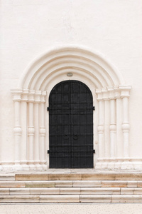 大黑门是白色建筑的大门。pas 的体系结构细节