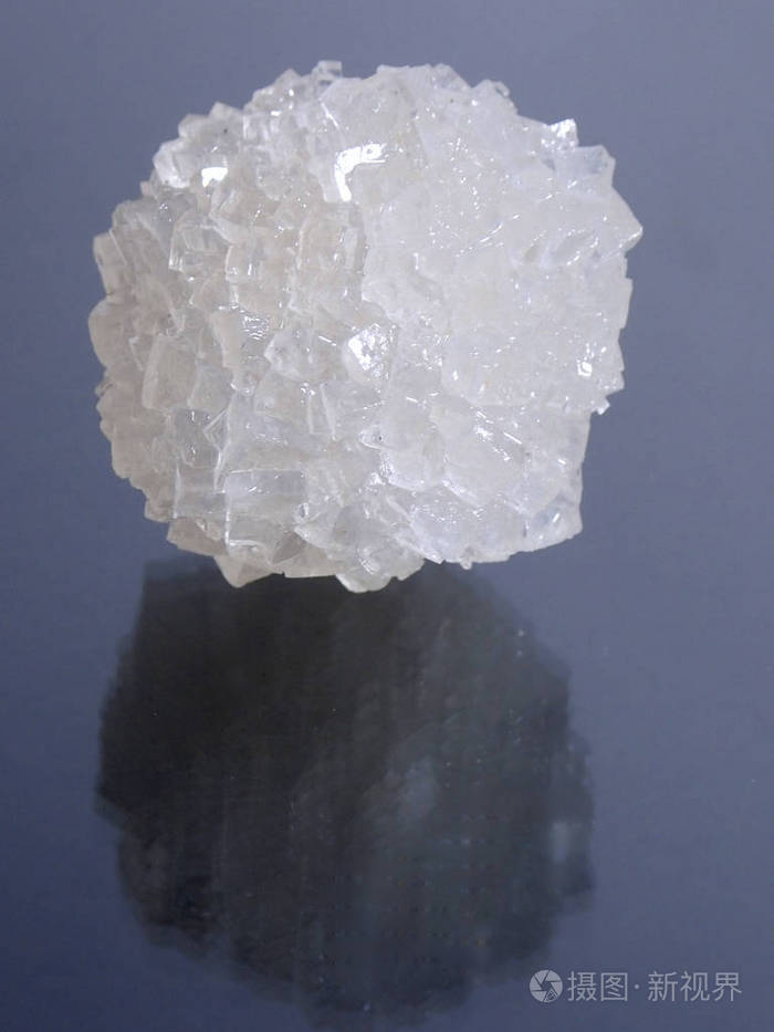 一丛死海盐晶体