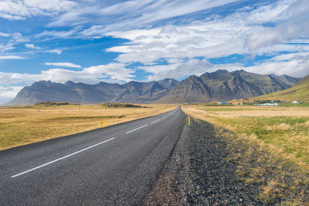 风景优美的主要道路上冰岛的观