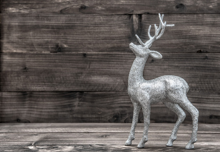 圣诞鹿。Deecoration 木制背景