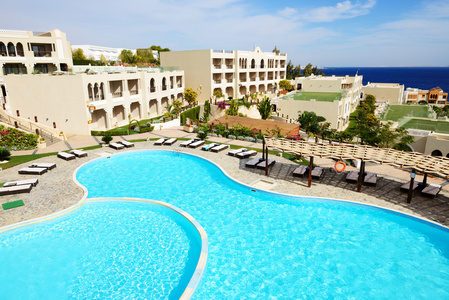 游泳池在豪华酒店 沙姆沙伊赫 埃及