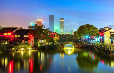 无锡夜景, 中国著名的水上城市