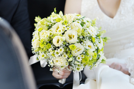 美丽婚礼鲜花花束图片