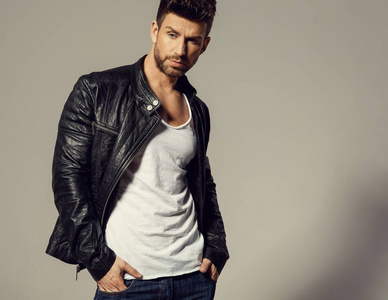 性感男模特时尚照片照片