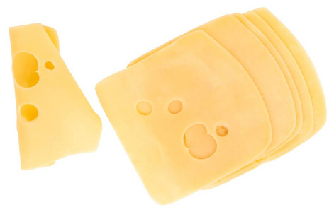 奶酪片孤立在白色的背景下，顶视图