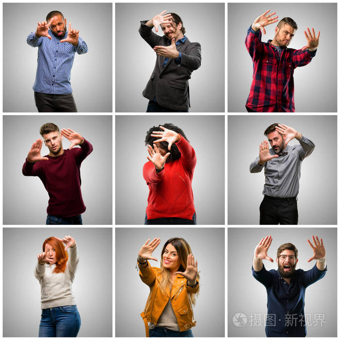 小组混合的人妇女和人自信和愉快显示手到照相机构成和框架手势