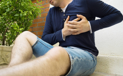 心脏病患者图片