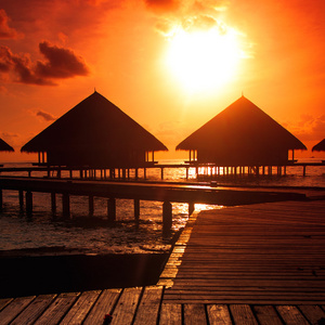 日落水别墅度假村马尔代夫岛上图片