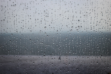 窗户雨图片-窗户雨素材-窗户雨插画-摄图新视界